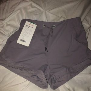 Lululemon Hotty Hot LR Short